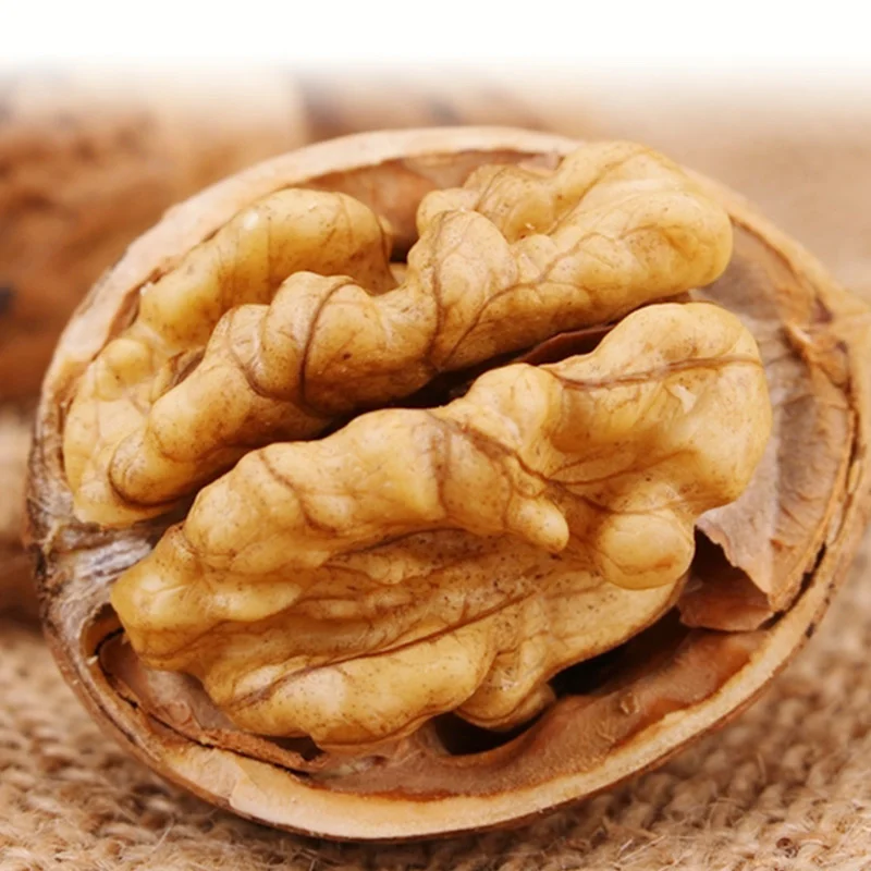 Walnut wholesale price pure natural walnut thin leather shell hand - shelled walnut