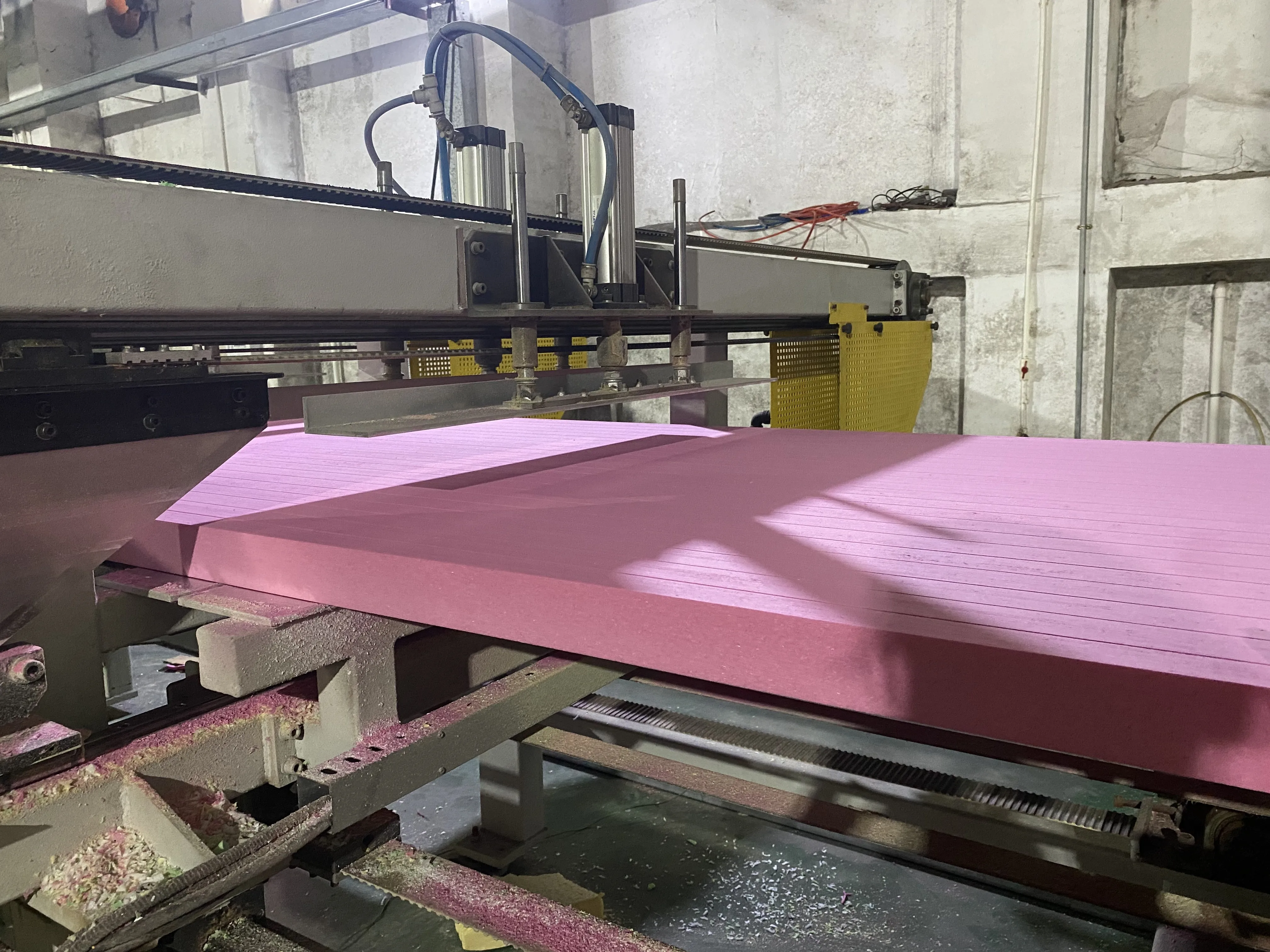 1200 * 600 * 80mm flame retardant B2 grade XPS foam board, used for housing thermal insulation, JLXPS250-B2