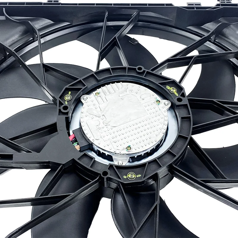 A2045000293 A2049066802 Auto Parts Radiator Cooling Fan 12V Engine  Radiator Cooling Fan for  C CLASS 2008-2015