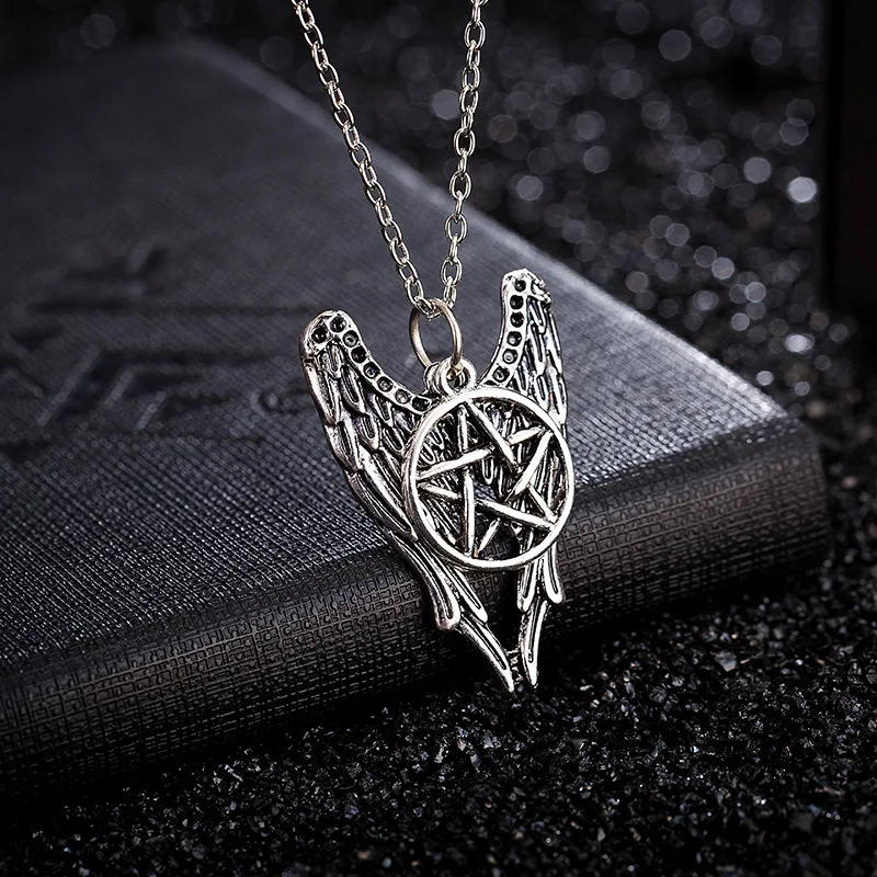 2021European and American cross-border jewelry supernature five-pointed star amulet necklace pendant