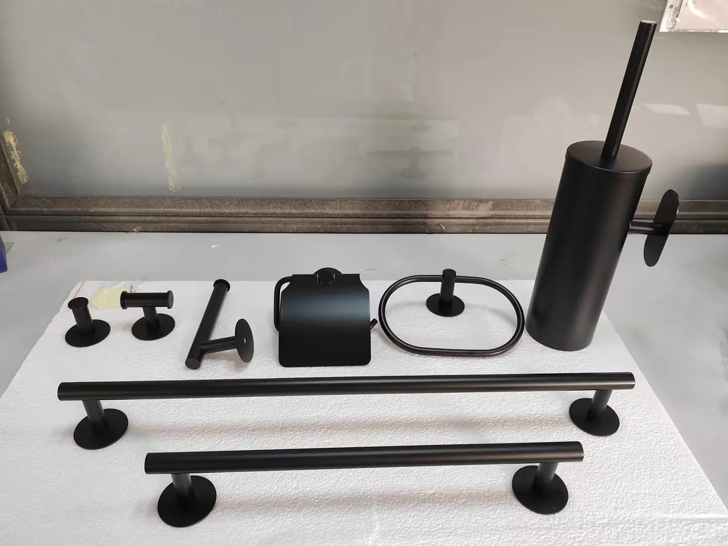 Bathroom Accessories Wall Mounted 304 Stainless Steel Adhesive Toilet Brush With Holder Set Toilet Cleaning Brush