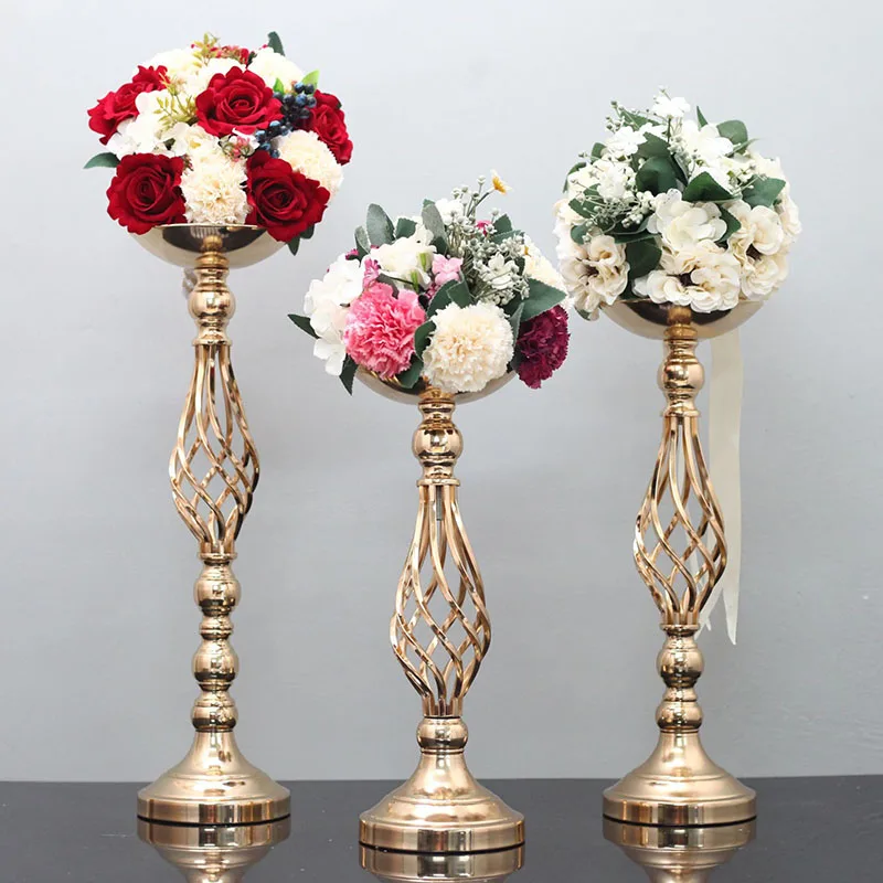 Hot Selling High Quality Romantic Candle Holders Road Lead Flower Table Stand