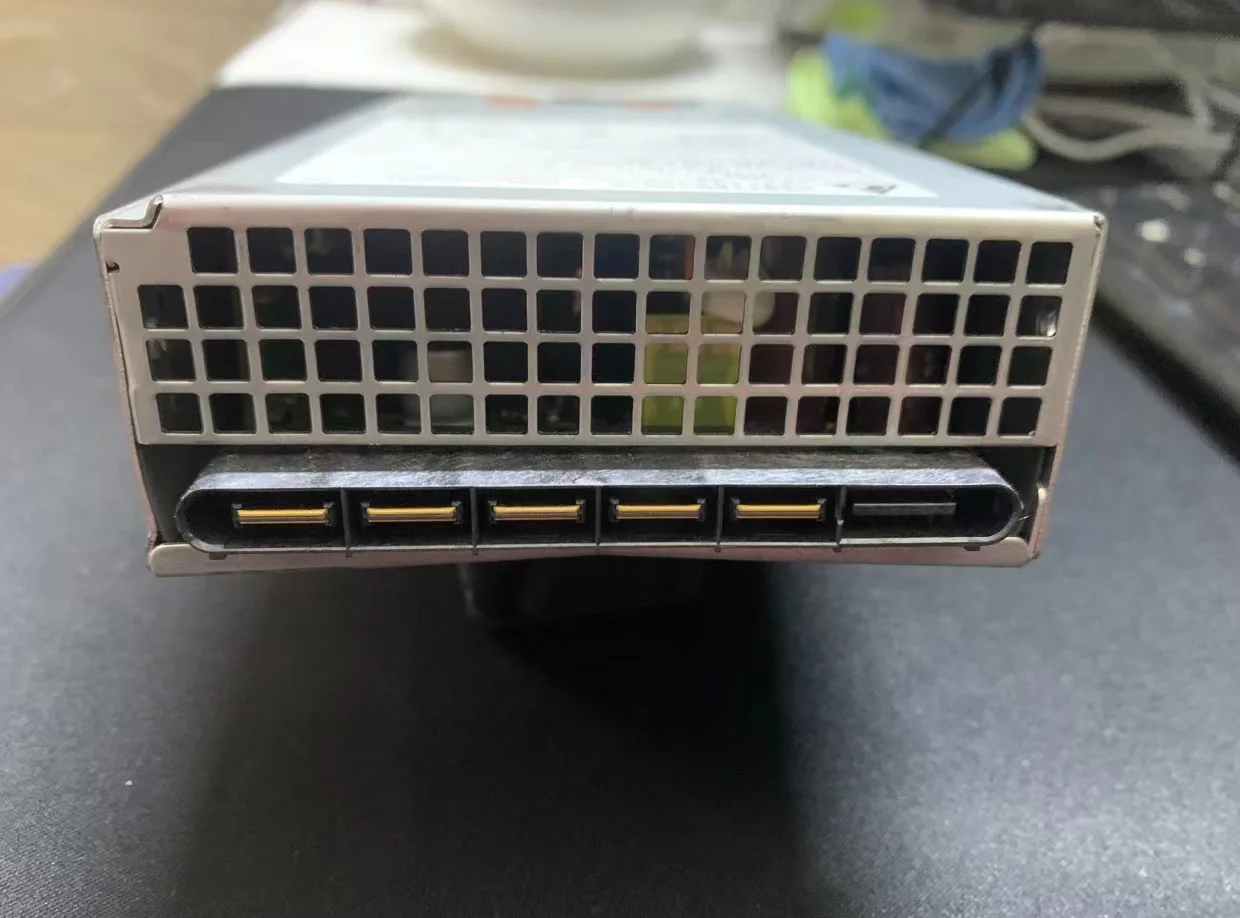 Используйте C9K-PWR-650WAC-R 341-100644-01 650 Вт Источник питания переменного тока для 9500 серии переключатель