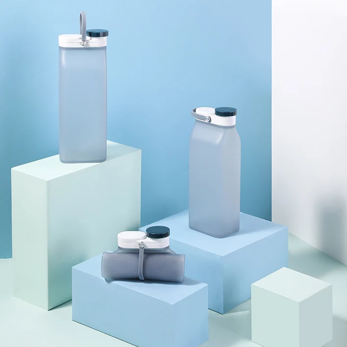 Factory Creative Design Collapsible Water Bottle BPA Free Silicone Soft Hand Feel  Water Bottle Wholesale