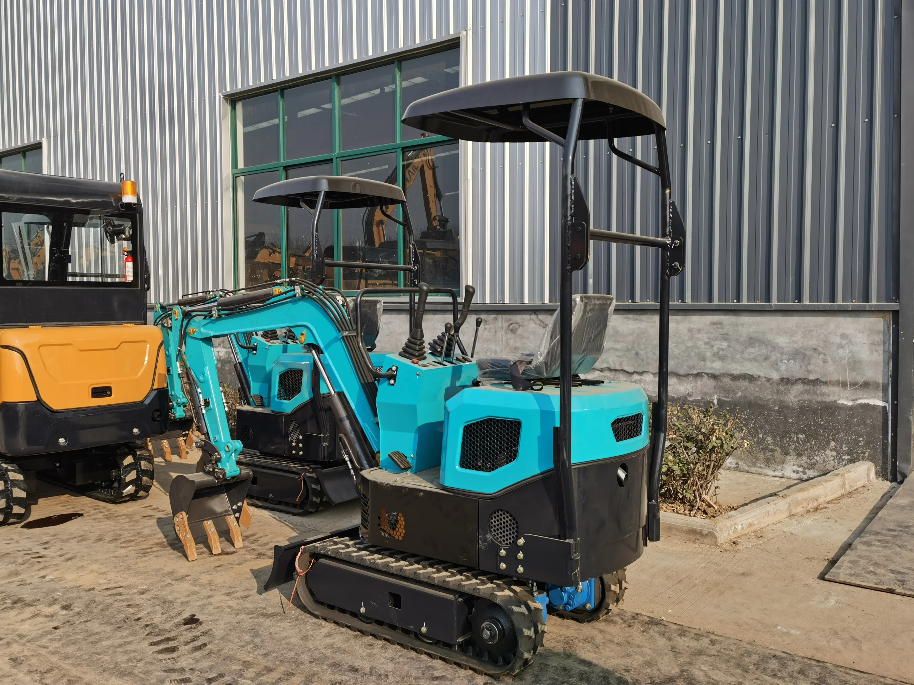 1.0  Ton Hydraulic  Construction Machine Small Track Digger Used  Mini Backhoe  Wheel Crawler Excavator