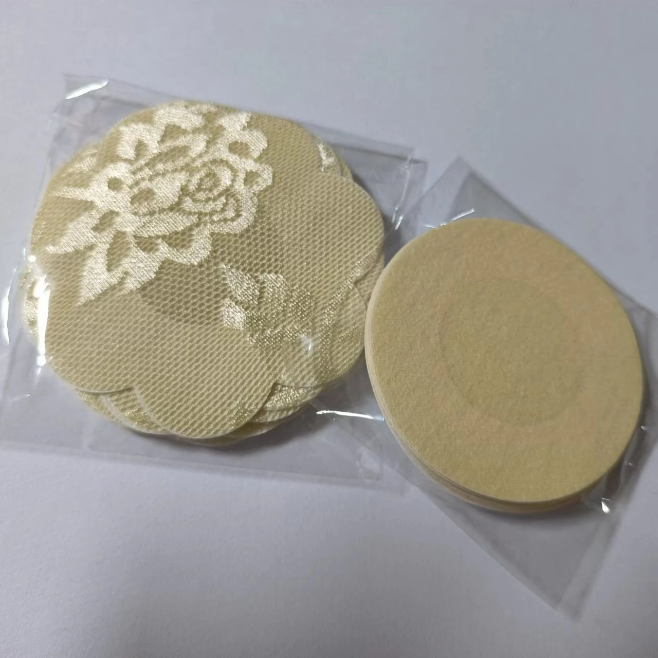 Disposable breast pasty disposable boob tape and nipple pad sexy pasties silicone cover for women reusable nipple cover