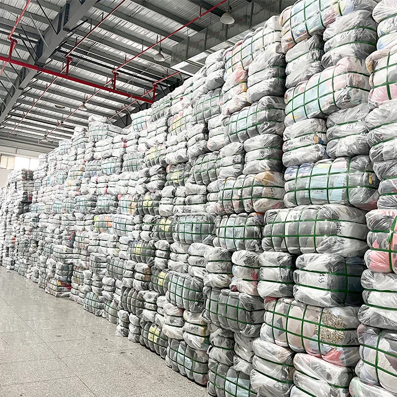 wholesale 2nd hand autumn long sleeve oversized zipper cardigan sweater for lady old used thrift clothes mixed bales