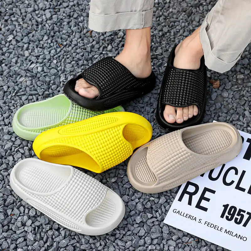 Olicom OEM Unisex Custom Designer EVA Slides Slippers Custom Sandals Corn Slides Soft Mens Beach Slippers Custom Slides