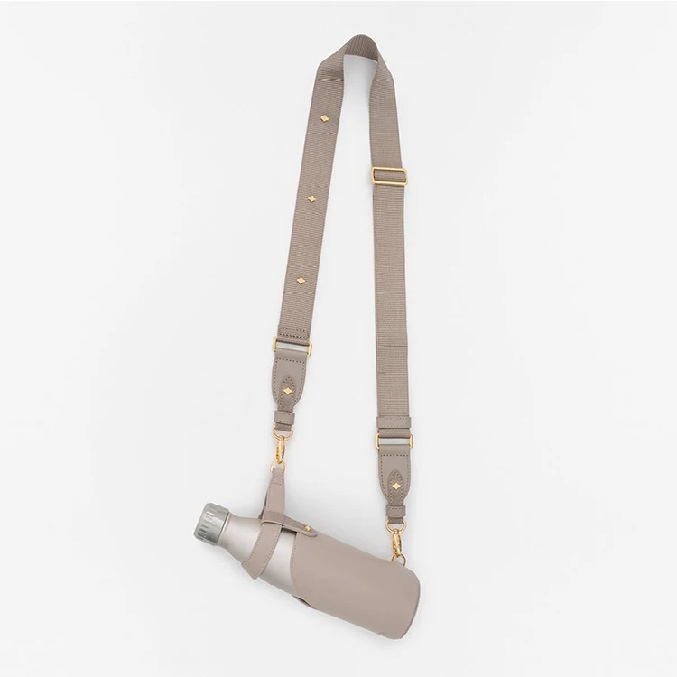 Vegan Leather Wine Bottle Carrier Wine Tote Bag  with Corkscrew