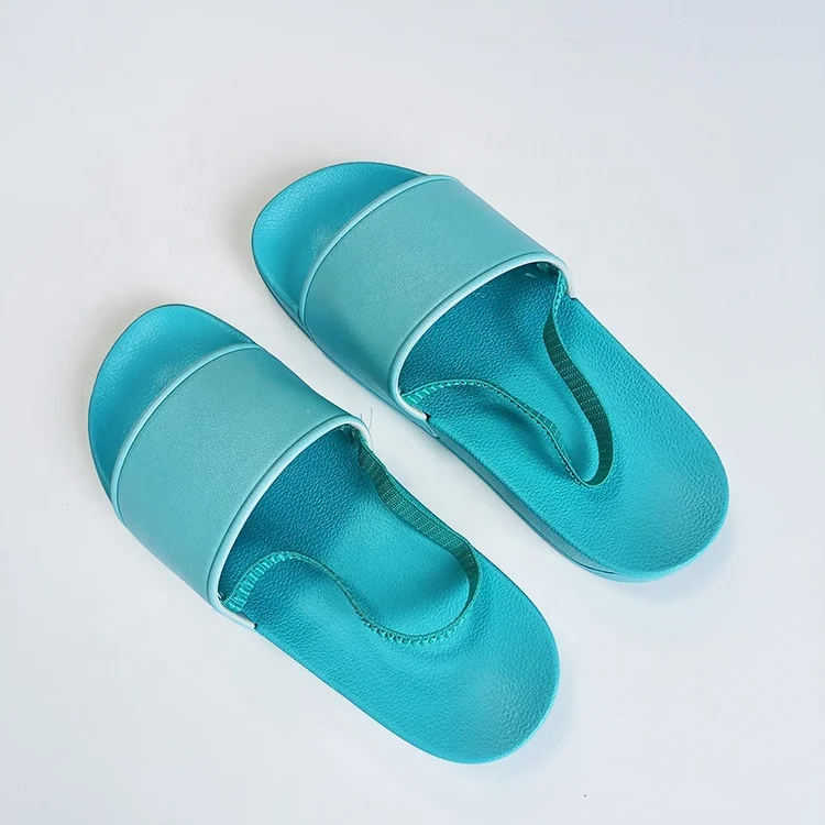 Детские сандалии с логотипом на заказ сланцы 3D