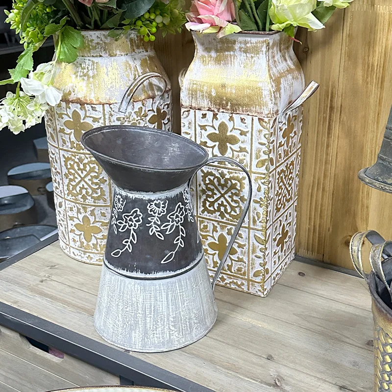 Creative Embossing Cast Metal Planter Urn Cast Iron Flower Plant Pot Kettle Ornaments Garden Flower Metal Pot