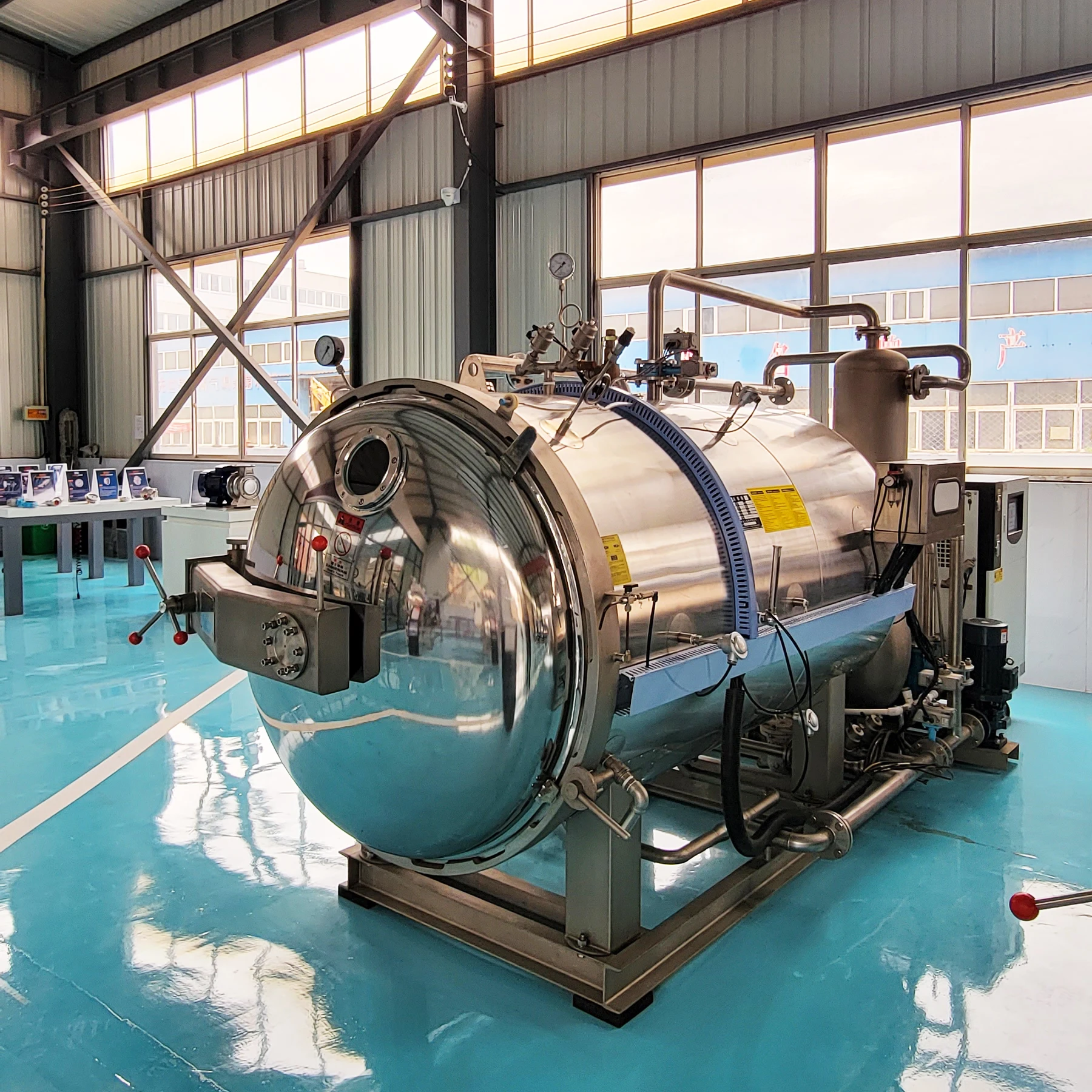 Horizontal Autoclave Steam Sterilizer Autoclave For Glass Bottle  Retort Machine