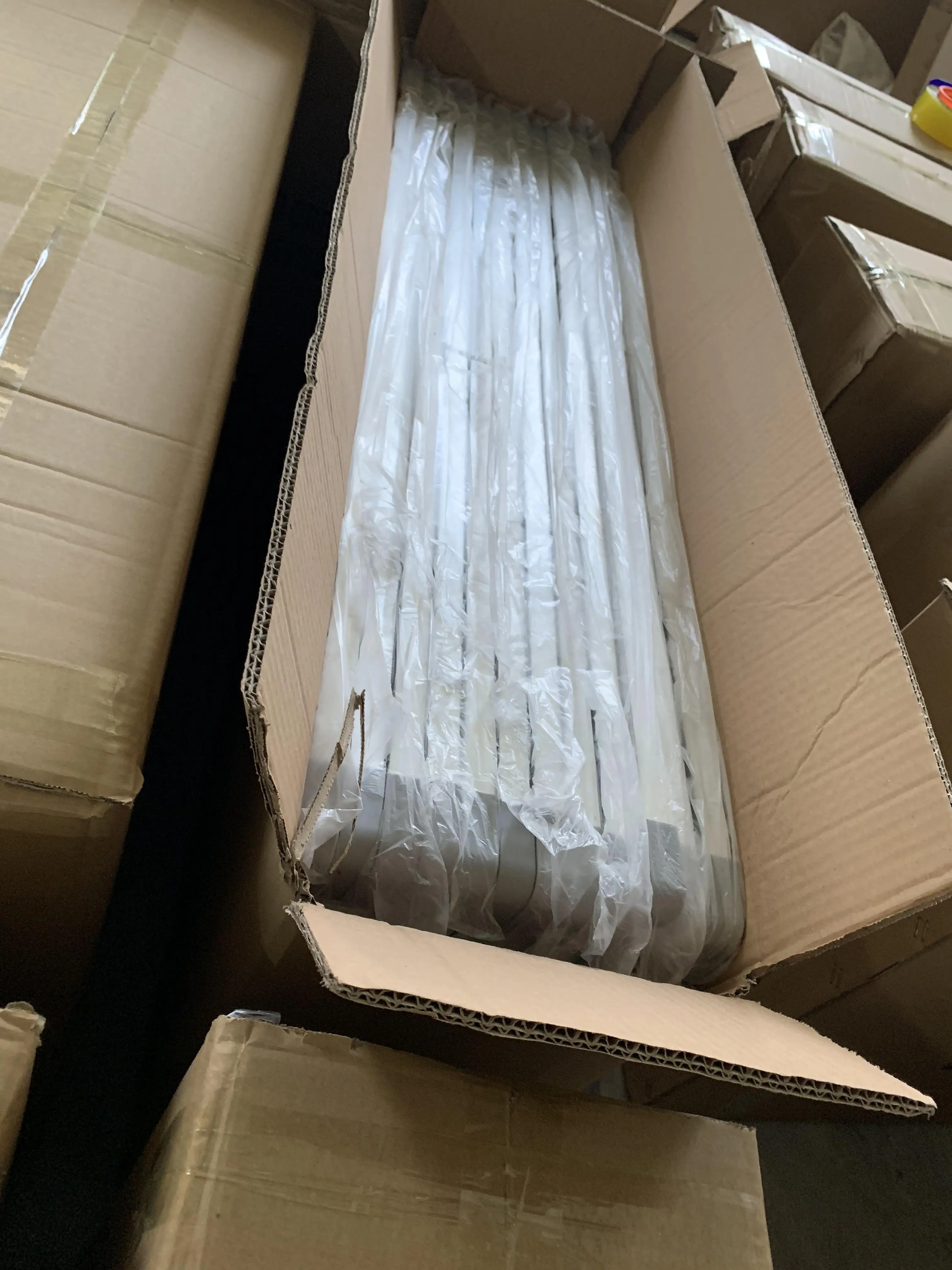 
Kids Magnetic Drawing Whiteboard Portable White Board With Hangers Dry Erase Magnetic Writing Whiteboard 