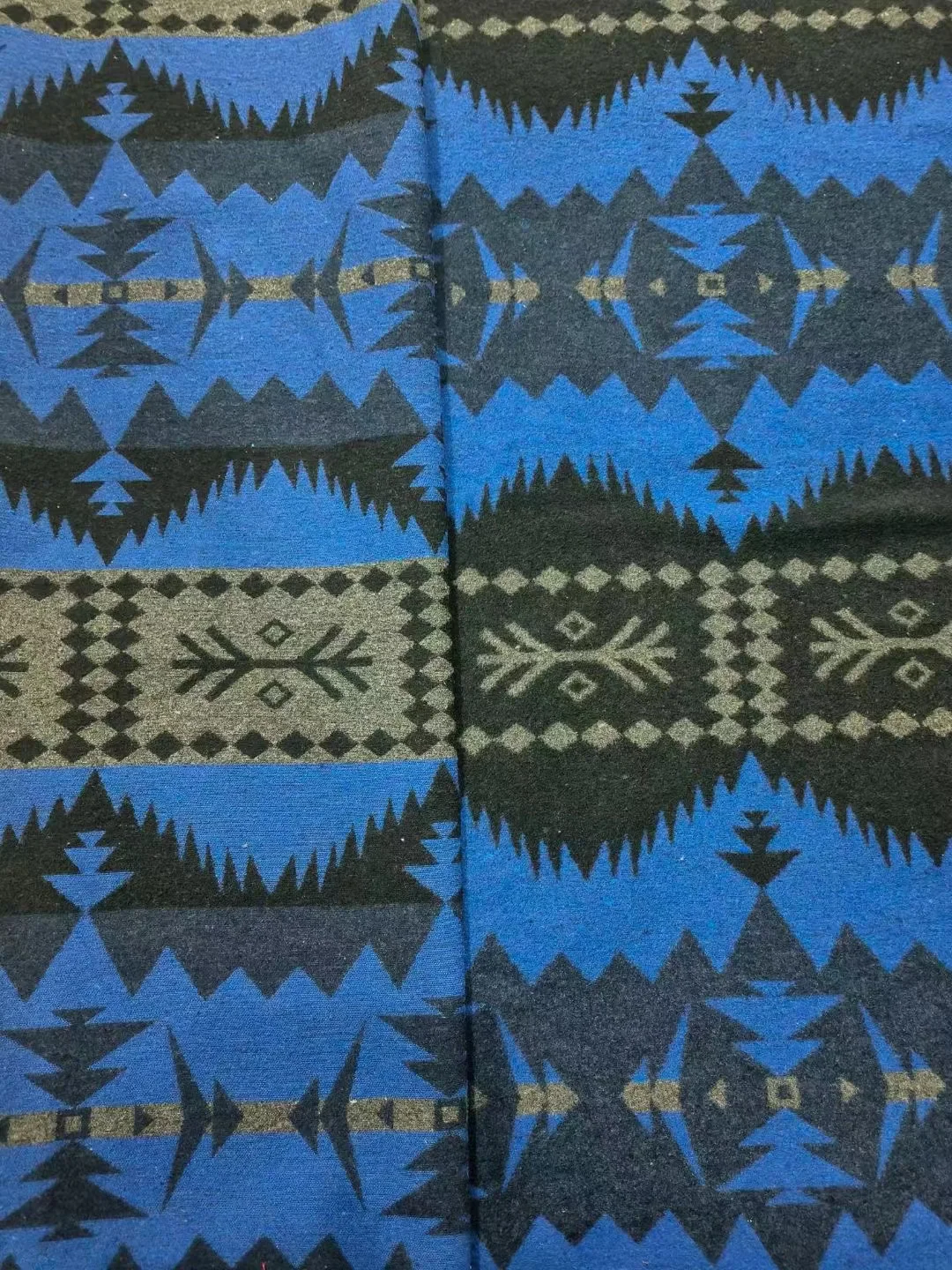China suppliers wholesale custom jacquard southwest Indian style Aztec print wool/polyester fabric