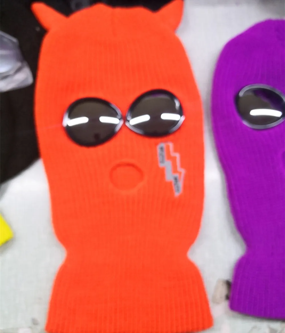 Custom embroidery logo knit skimask with horns