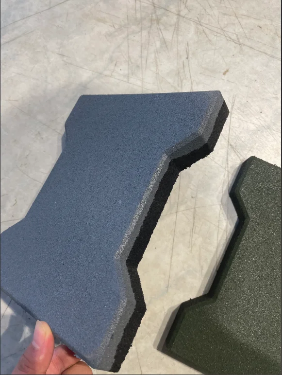 Переплетенная резиновая напольная плитка в форме собачьей кости для игровых площадок и садовых дорожек доступны индивидуальные услуги по резке формовке