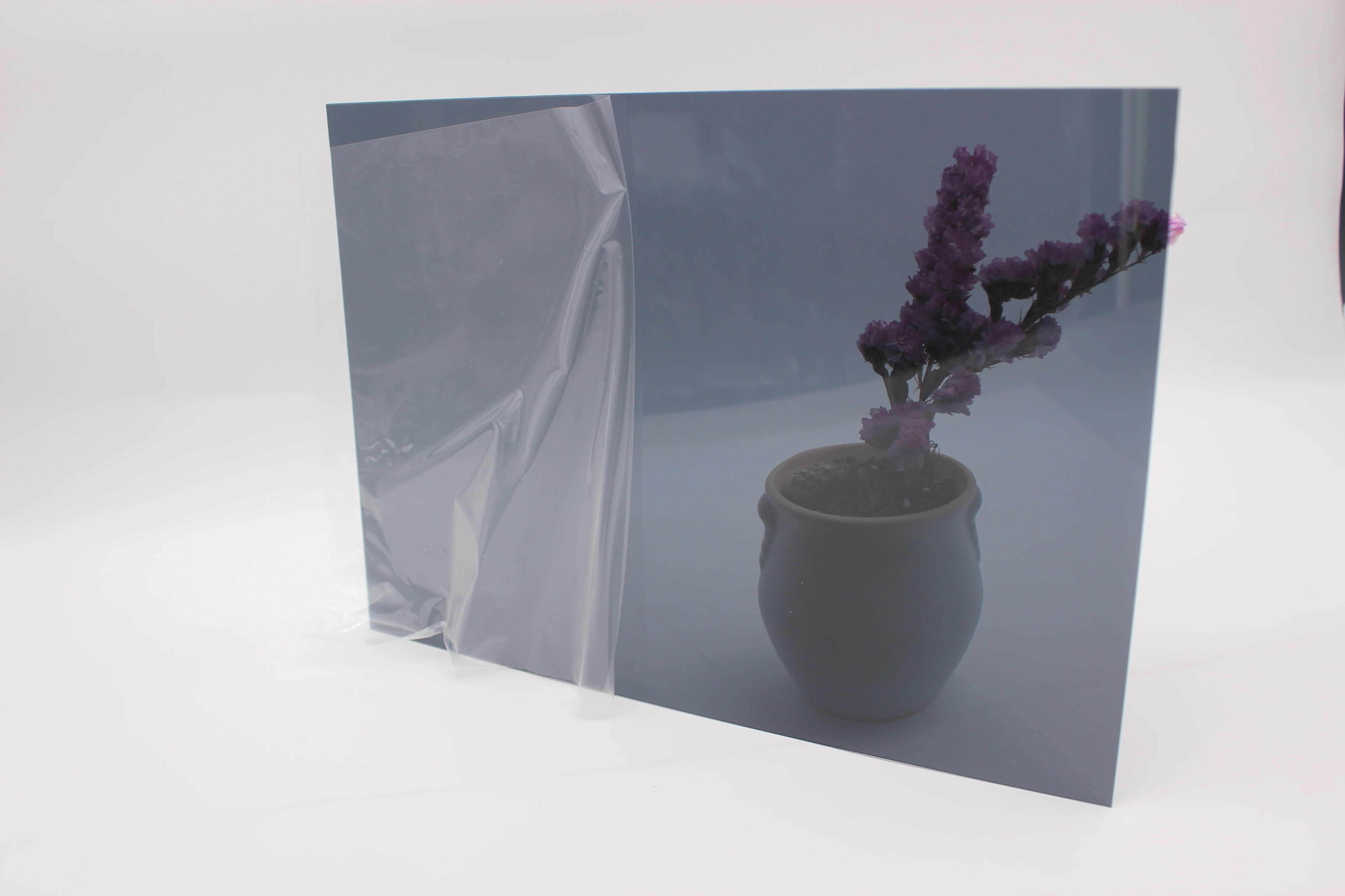 Курительный серый ударопрочный поликарбонатный лист для скайлера и кровли