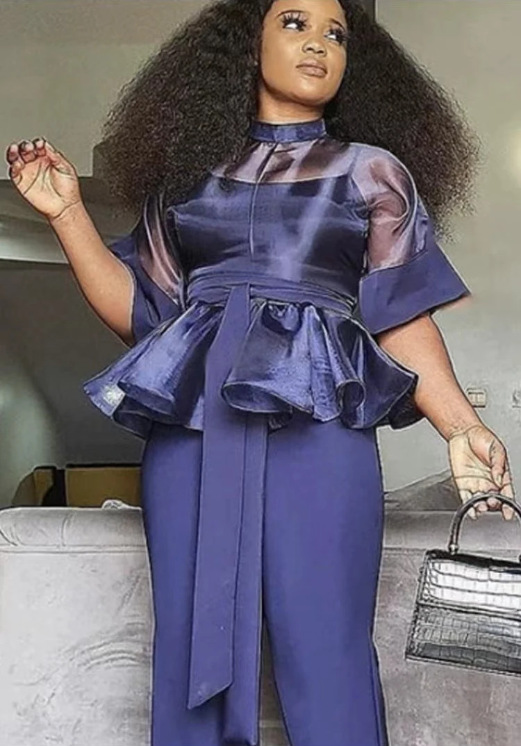 Wholesale ready to ship fashion lace two piece top and pants women suit