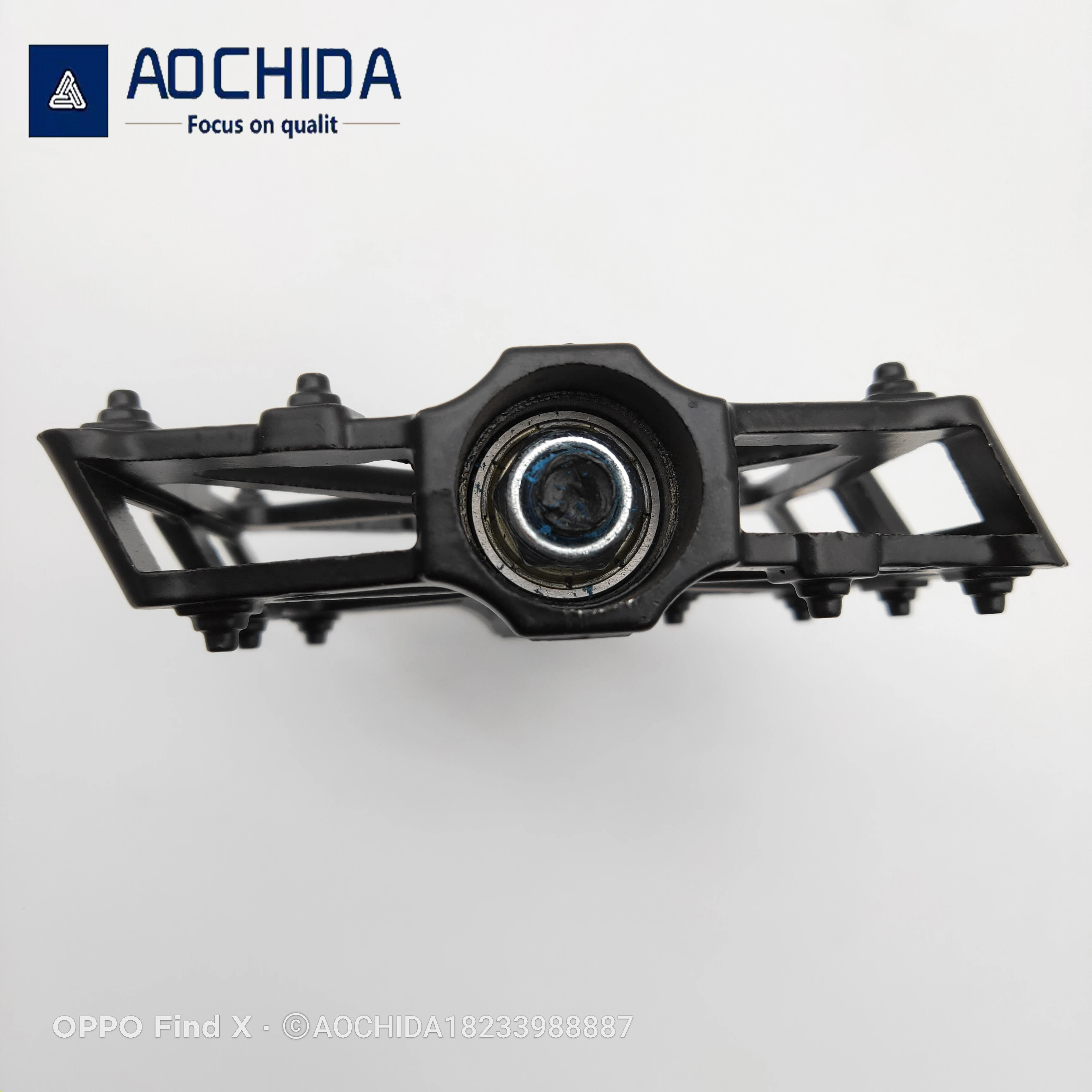 Bicycle pedal aluminum alloy pedal is equipped with bearing box-packed Color customization Anti slip and wear resistance MTB