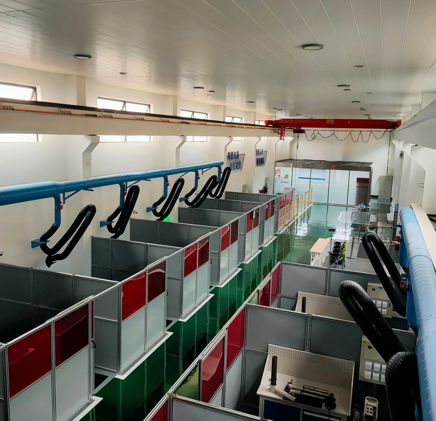 Welding fume and dust flexible extraction arm on the wall-mounted or pillar