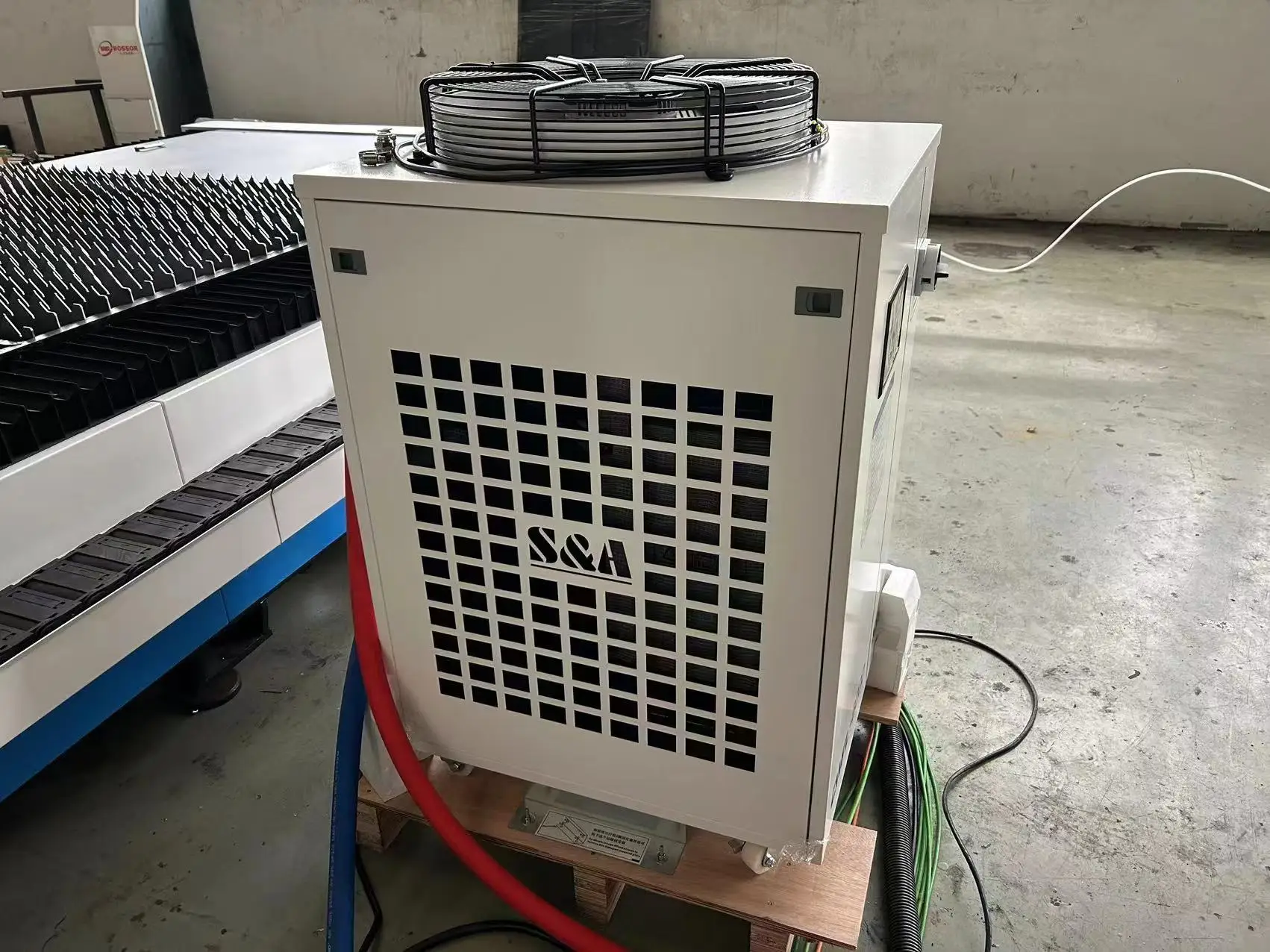 Hot sale metal laser cutting machine lazer cut industrial machinery equipment