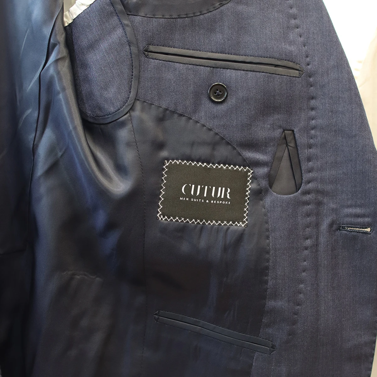 CMT Fully Hand Made Half Canvas Classic British Style Suit  Bespoke Tailor Custom Mens Suit With Wavy Lapel Structured Shoulders