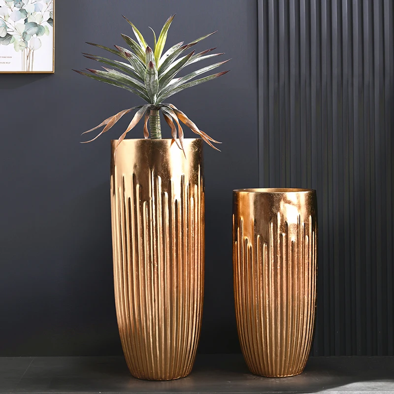 70/90cm Gold Flower Vases Home Decor Luxury Vases Flower Pots Factory Direct Sales Fiberglass Floor Vase Luxury Gold Planter