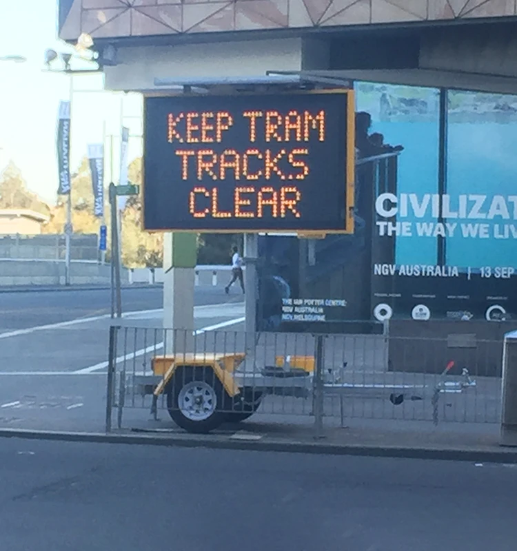 Led Lights Variable Message Sign Display Board Solar Traffic Amber Vms