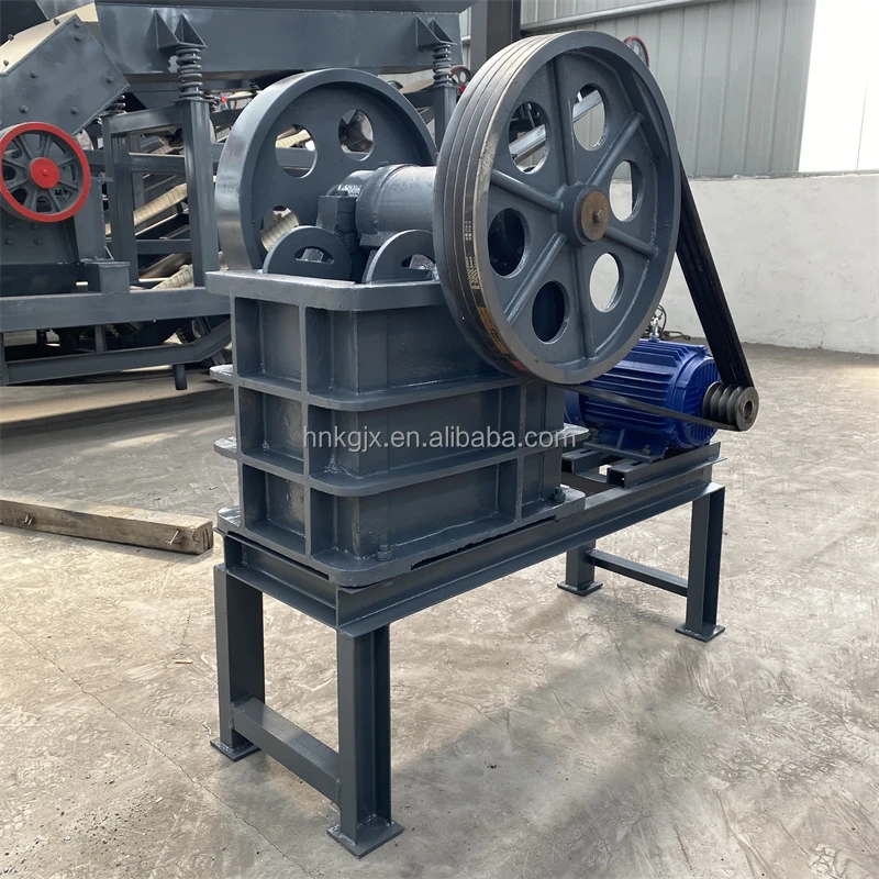 Jaw crusher 15t/H ore rock crusher Mobile diesel engine jaw crusher