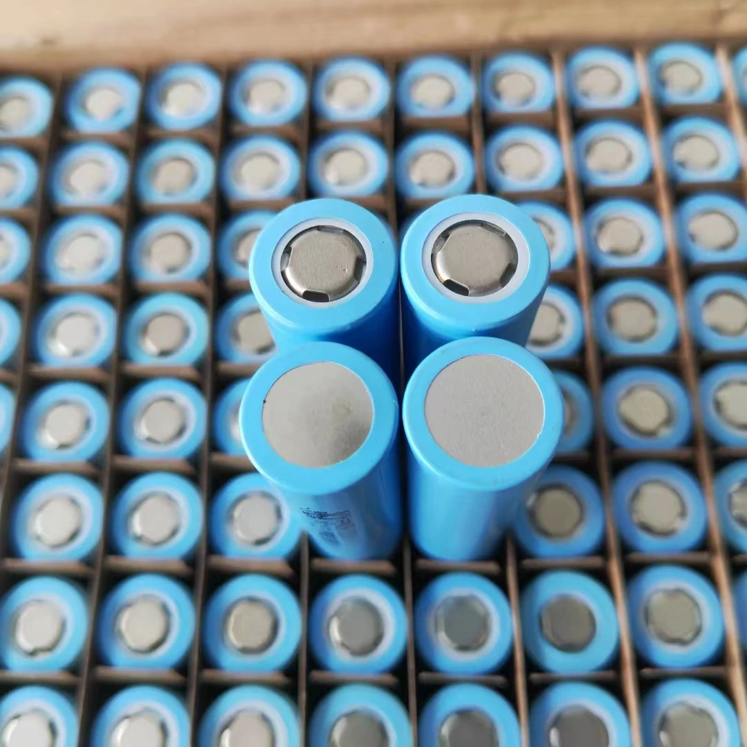 2022 Factory Direct 18650 Battery 1500mAh 2000mAh 2200mAh 2600mAh 3000mAh 3200mAh 3500mAh 3.7V NCM Lithium Li ion battery