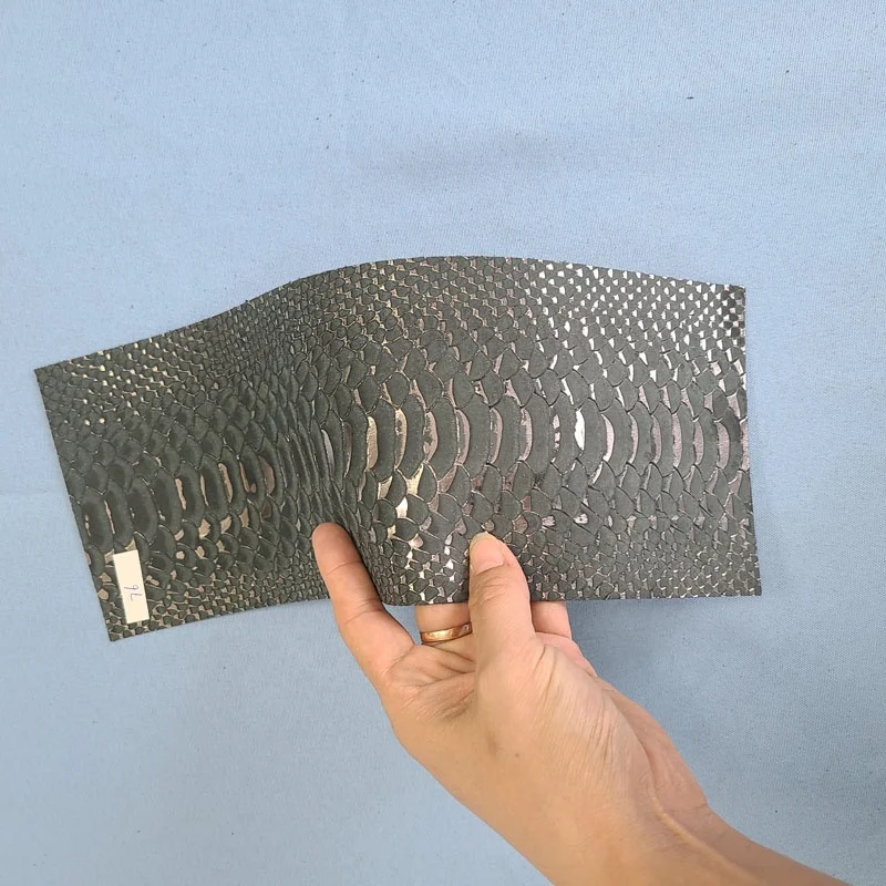 Xmlivet Ostrich foot pattern reflective color Billiard Pool cue handle protector Genuine leather cue wraps Billiards accessories