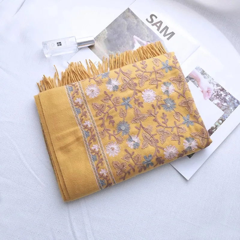 Customize Female Tassel Thick Soft Women Hand Scarves Scarf For Women Embroidered