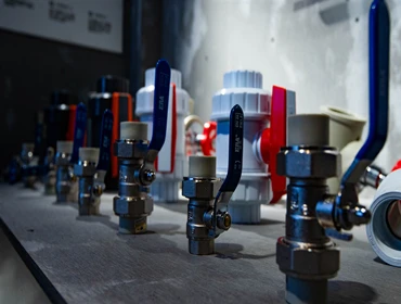 ERA PVC/CPVC Plastic valves and fittings PVC compact 3-ways ball valve Plumbing Material Fitting Plastic