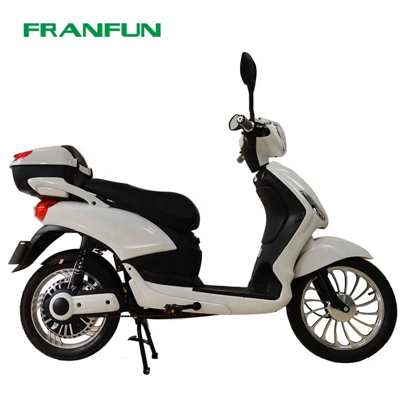 Hot sales in Italy UK 1000W 60KM Long range Portable E-scooter electric mopeds with pedals