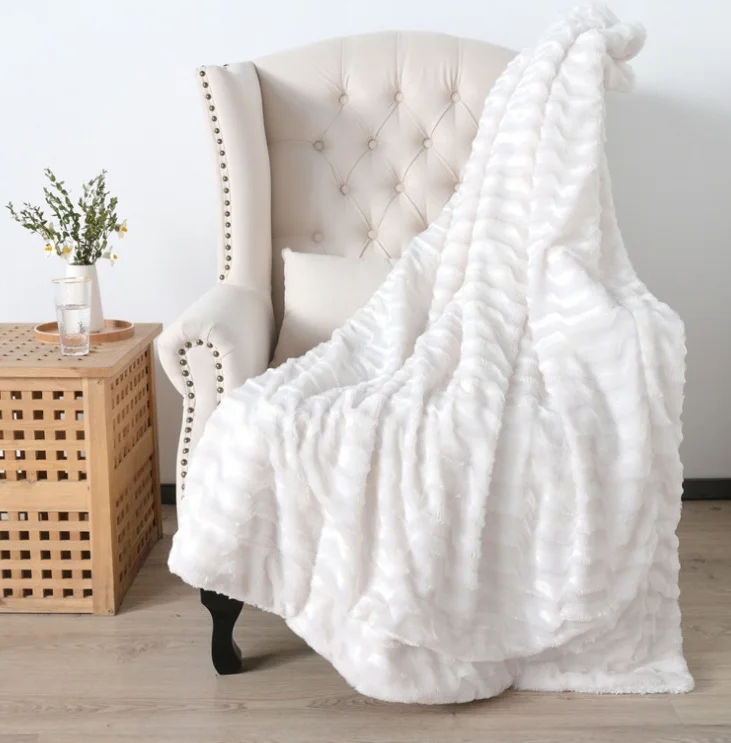 High quality thicken double lambskin blanket imitation fur plush back print plush sherpa throw  brushed PV fleece blankets