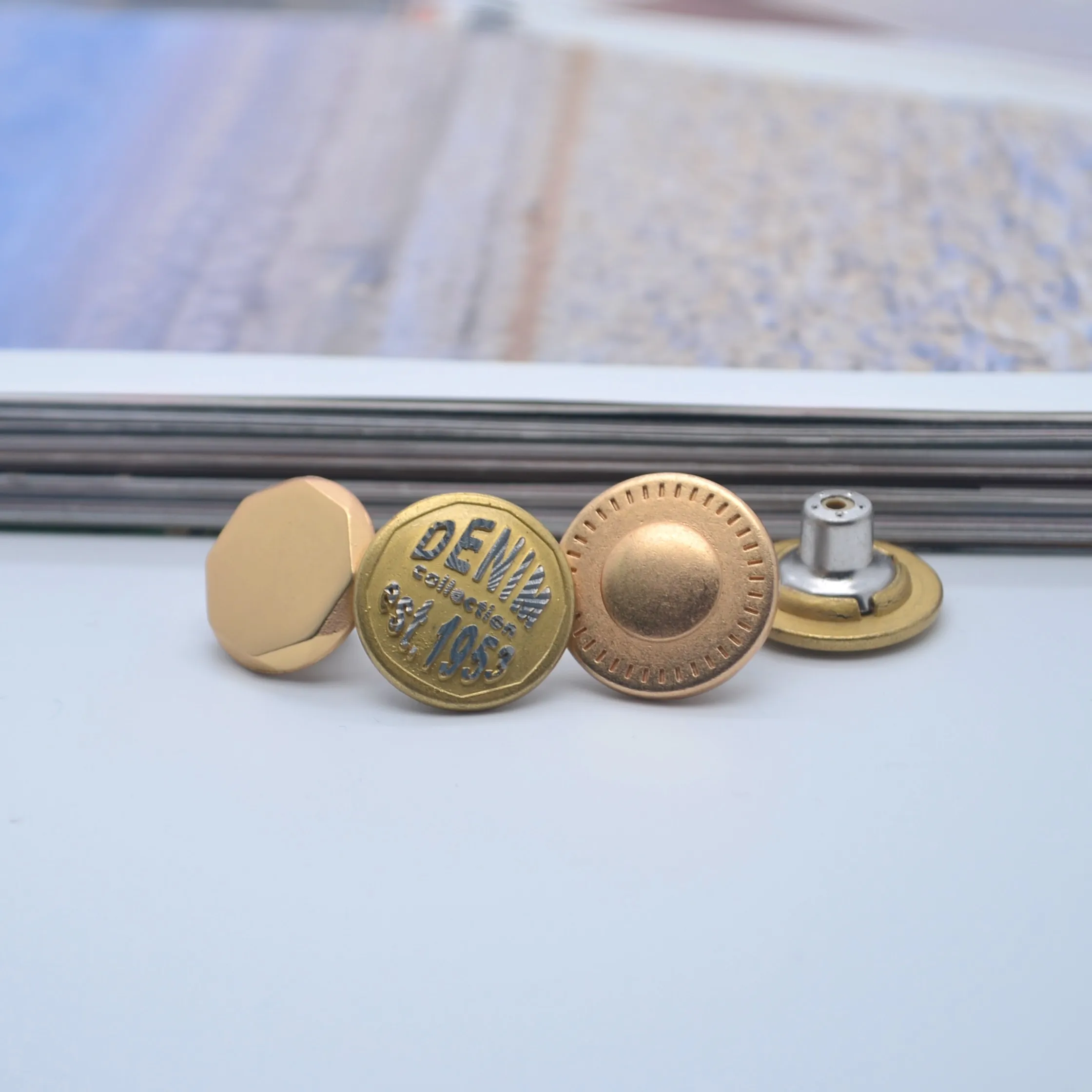 Изготовленный на заказ высокого качества Фирменное наименование: цинковый сплав металлическая джинсовая Кнопка деним пуговицы для джинсов оригинального дизайна