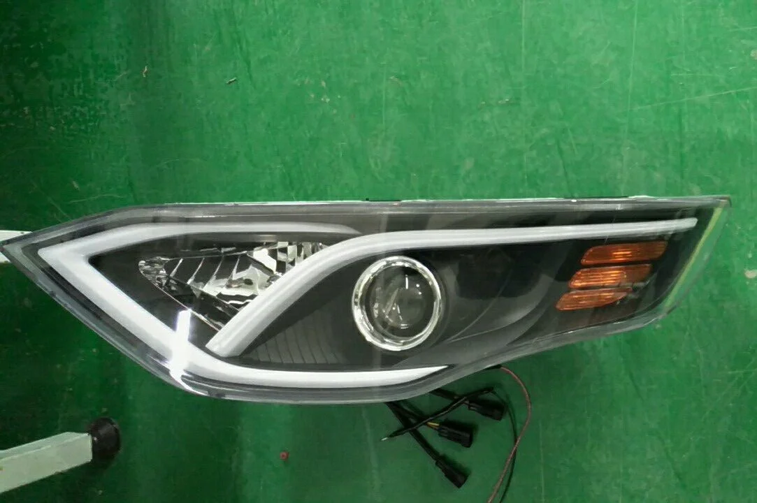 Adiputro Marcopolo Bus Lights Front Headlight Head Lamp HC-B-1614-1