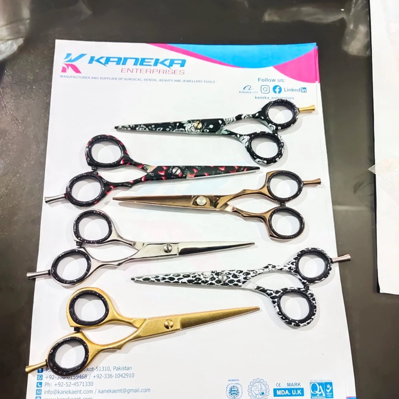 High Demanded Professional Black color Barber kit Hot Selling Personal Hair Salon Kit With Customized Logo and Packing