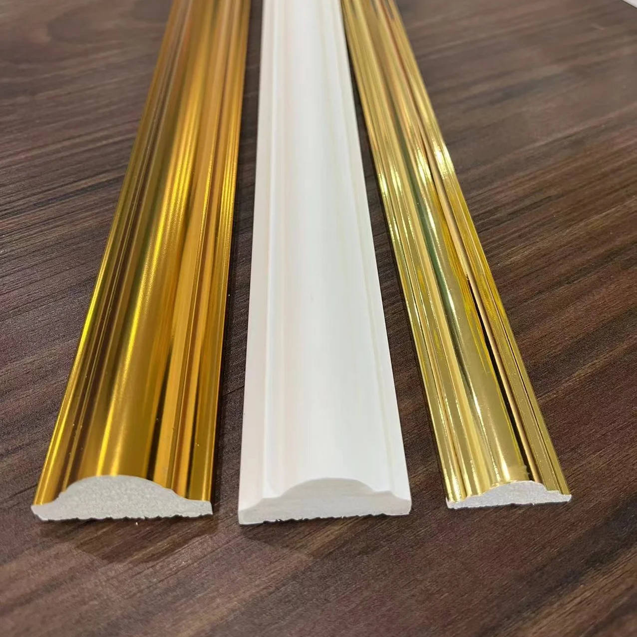 Luxurious Wall Frame Decorative Wall Moulding 4cm Gold Cornice