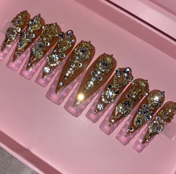 *Exclusive Elegant Designs Private Label Short Matte Handmade Press On Nails Fake Full Cover Rhinestone Artificial Fingernails