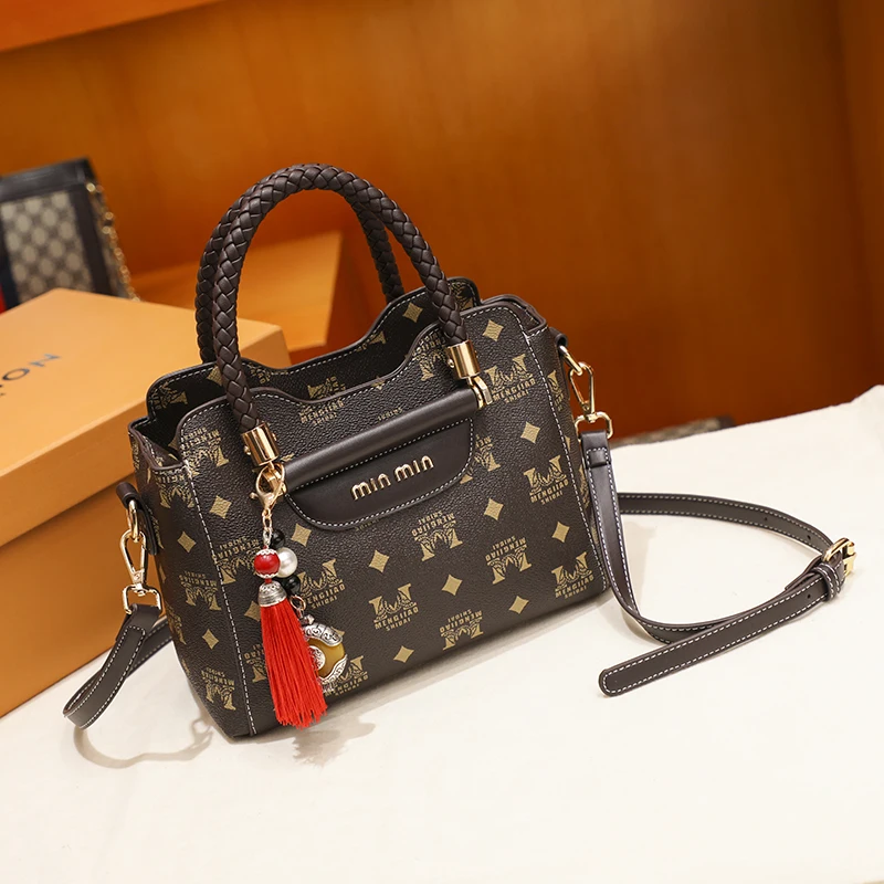 handbag luxury new style bag fashionable chain crossbody bag retro bag