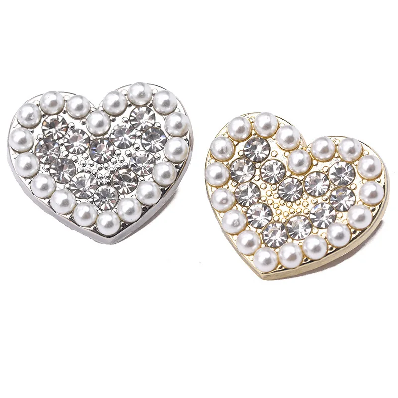wholesale small wind with diamond pearl love metal button coat knitwear clothing decorative buckle accessories