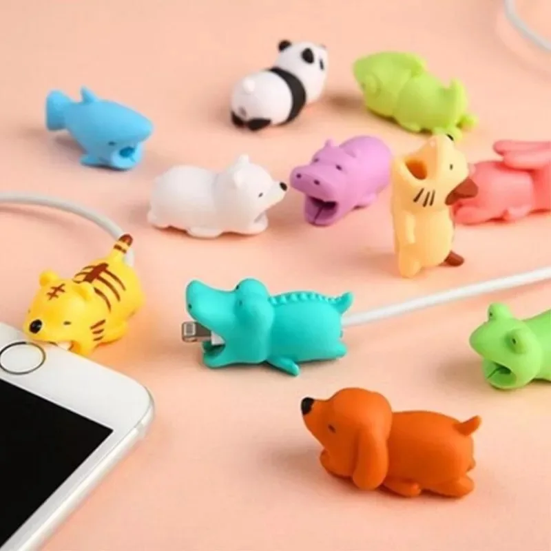 2022 Novedades 3D Cute Cable Bite Animal Figure USB Charging Cable Protector Earphone Cellphone Data Cable