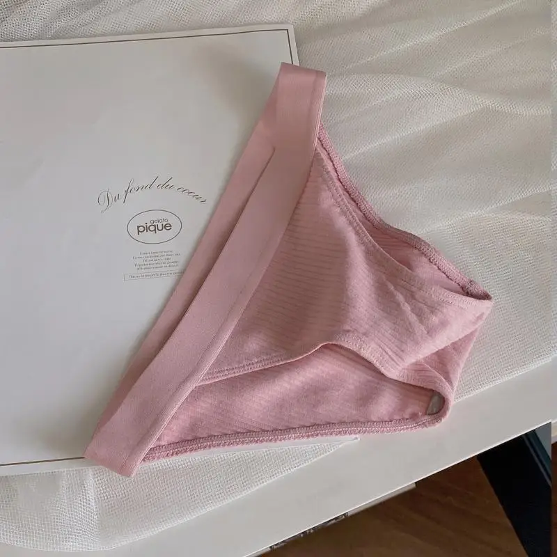 Seamless Beautiful Ladies Sexy Low Waist G-string Underwear Women Popular Solid Color Cotton Briefs Panties Babydoll Lingerie