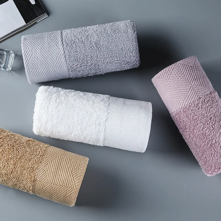 Прямая поставка, высокое качество, однотонное полотенце из 100% хлопка с логотипом на заказ для взрослых