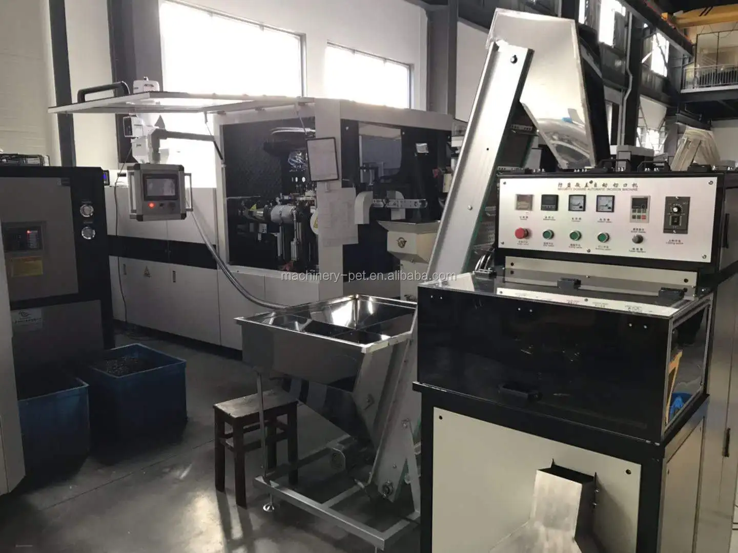 Water Bottle Cap Compression Machine With Good Price