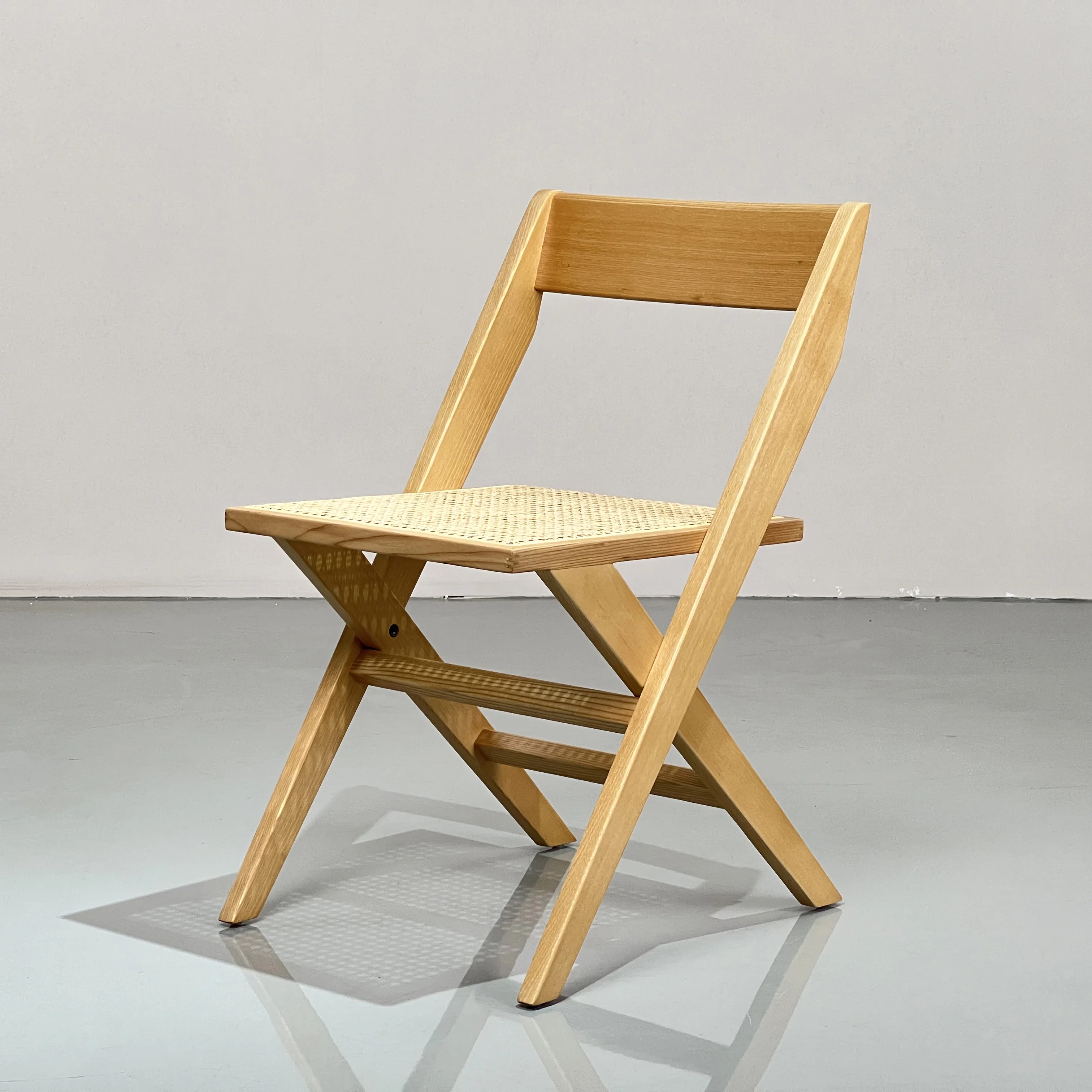 Silla Nordic vintage rattan woven home solid wooden chair backrest Coffee shop restaurant rattan folding chairs dining chair