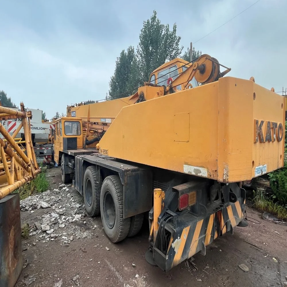 High Quality Used Kato 25Ton Crane Worldwide Sale with Three-Year Warranty Including Core Components Engine Motor Pump PLC
