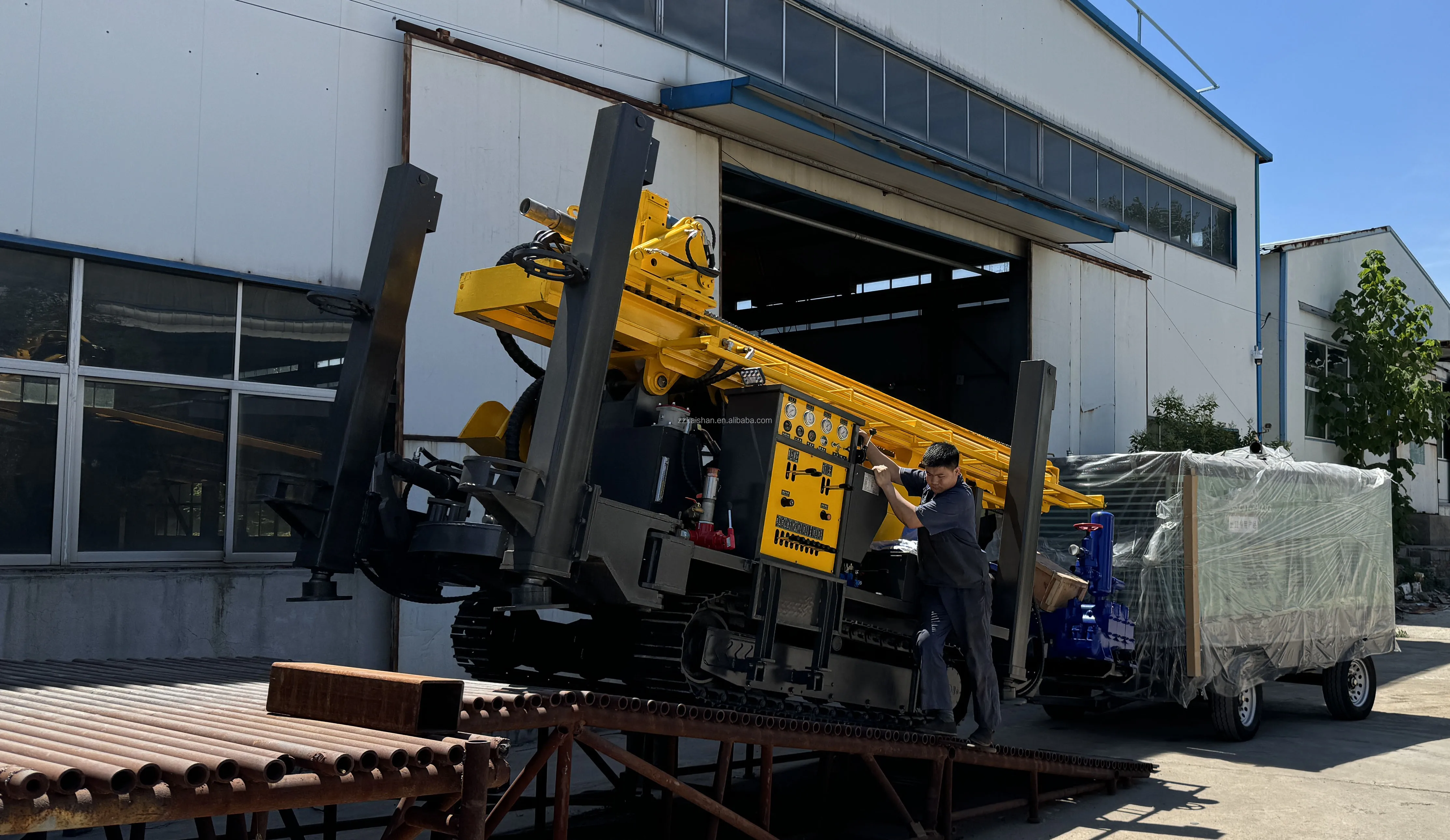 Factory direct kw200 200m Depth borehole DTH diesel hydraulic Drilling Rig Water Well drilling rig