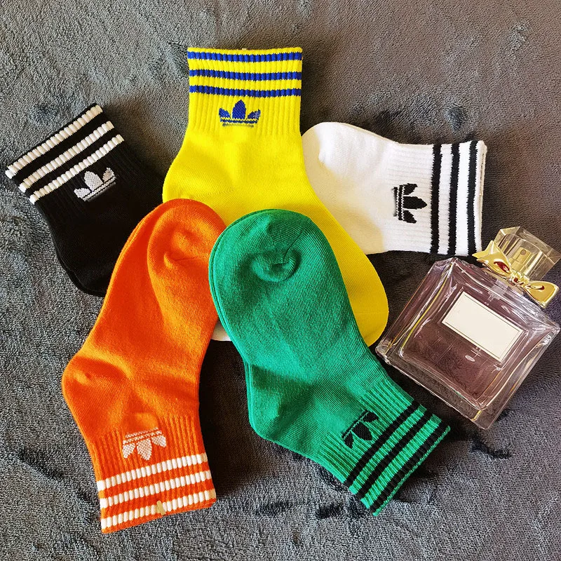 Boys and Girls Below The Ankle Fit Durable Athletic Cushioned Low Cut Socks for Kids